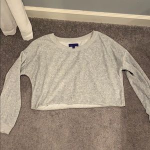 grey crop pullover